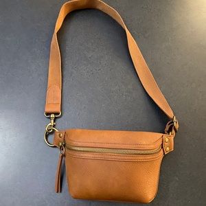 Cognac Fanny back. Never used!